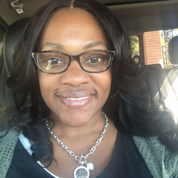 Meet your Posher, Tonya - Picture 1 of 1